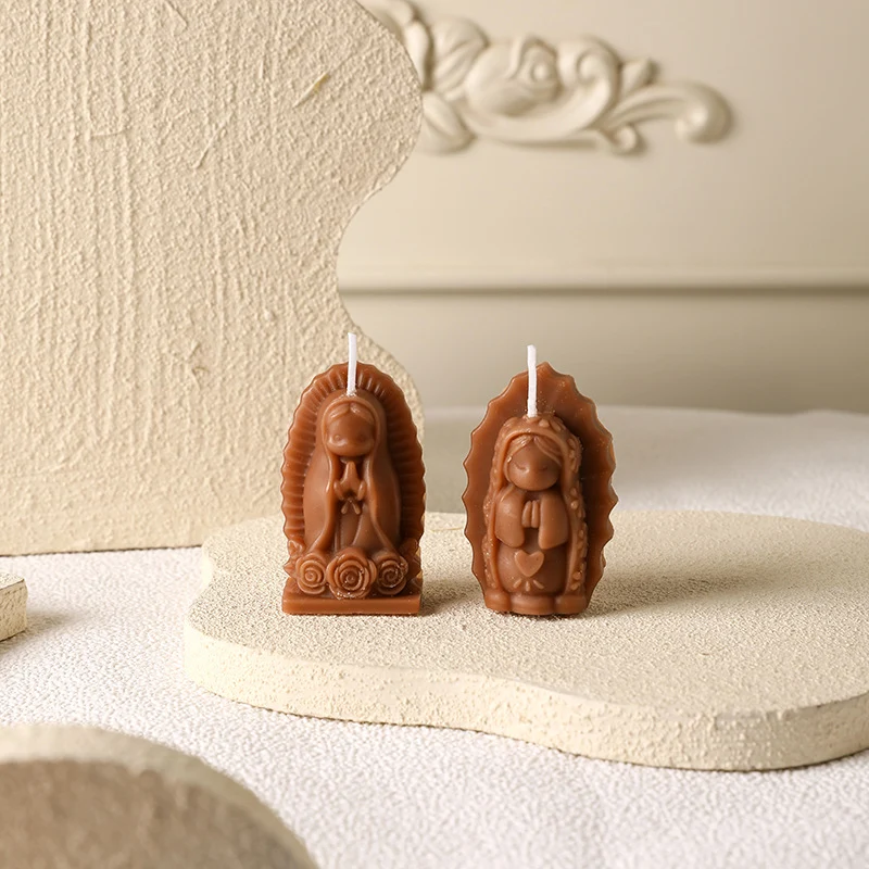 Handgegossenes Mini-Skulpturales Andachtsfigurinen Sojakerzen-Set