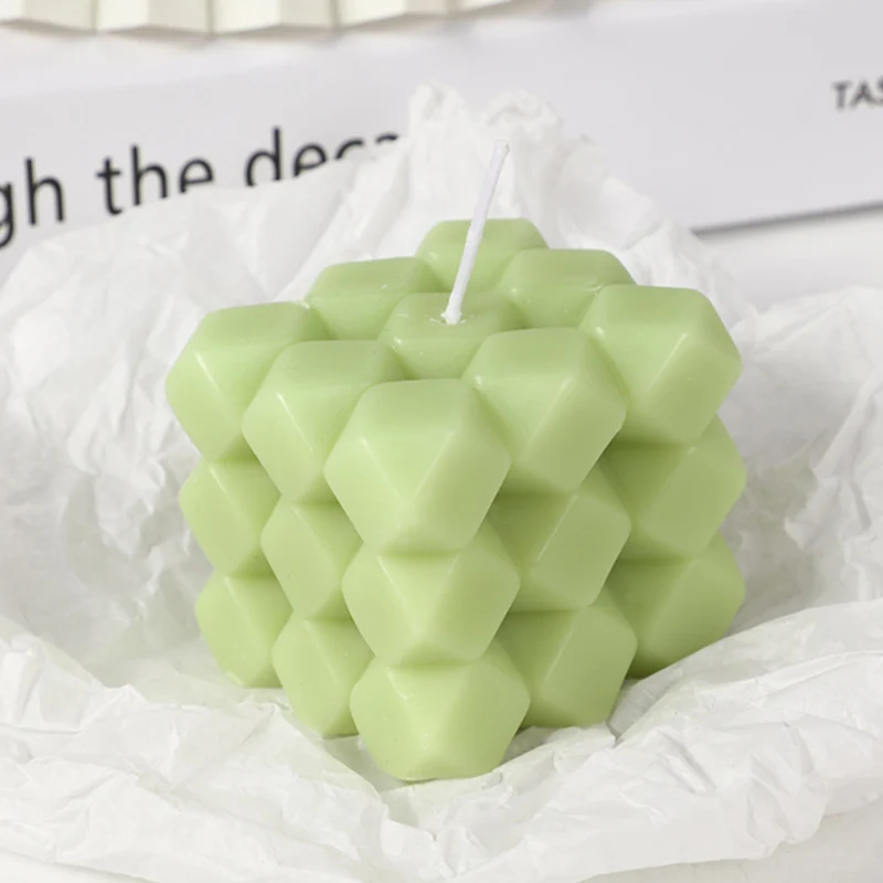 Geometrische Wabenwürfel Skulpturale Sojawachskerze