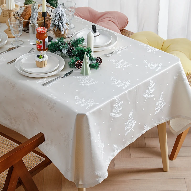 Rechteckige Premium-Tischwäsche aus Jacquard-Polyester mit subtiler Frost-Blütenprägung Karnz