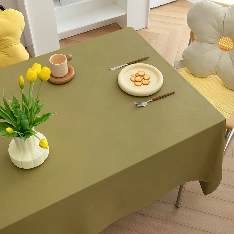 Rechteckige pflegeleichte Tischdecke aus Baumwollmix mit wasserabweisender Beschichtung und feiner Struktur Karnz