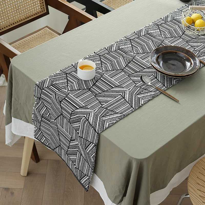 Moderner Baumwoll-Tischläufer mit geometrischem Linien-Jacquard Karnz