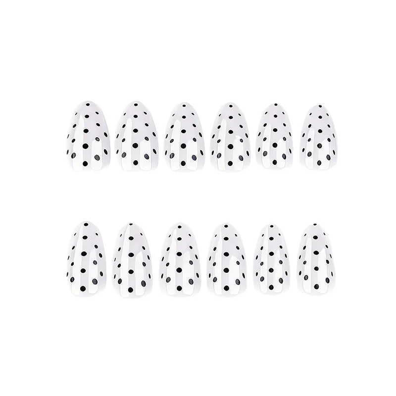 Elegante Polka Dot Press-On Nagelverstärkungen Karnz