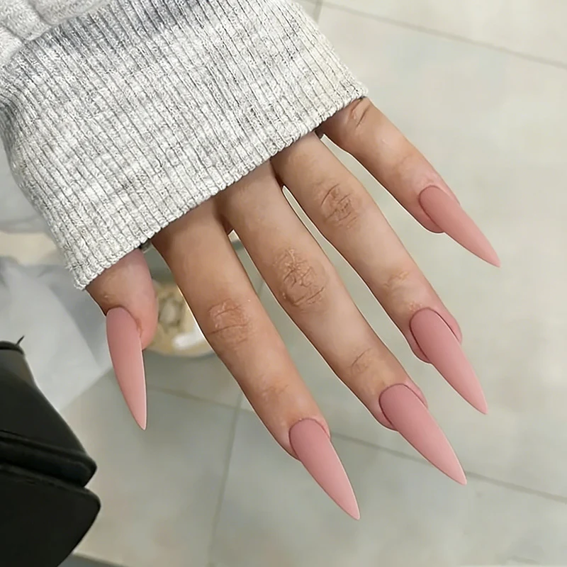Elegante Spitz-Acryl-Nagelverbesserungen Karnz