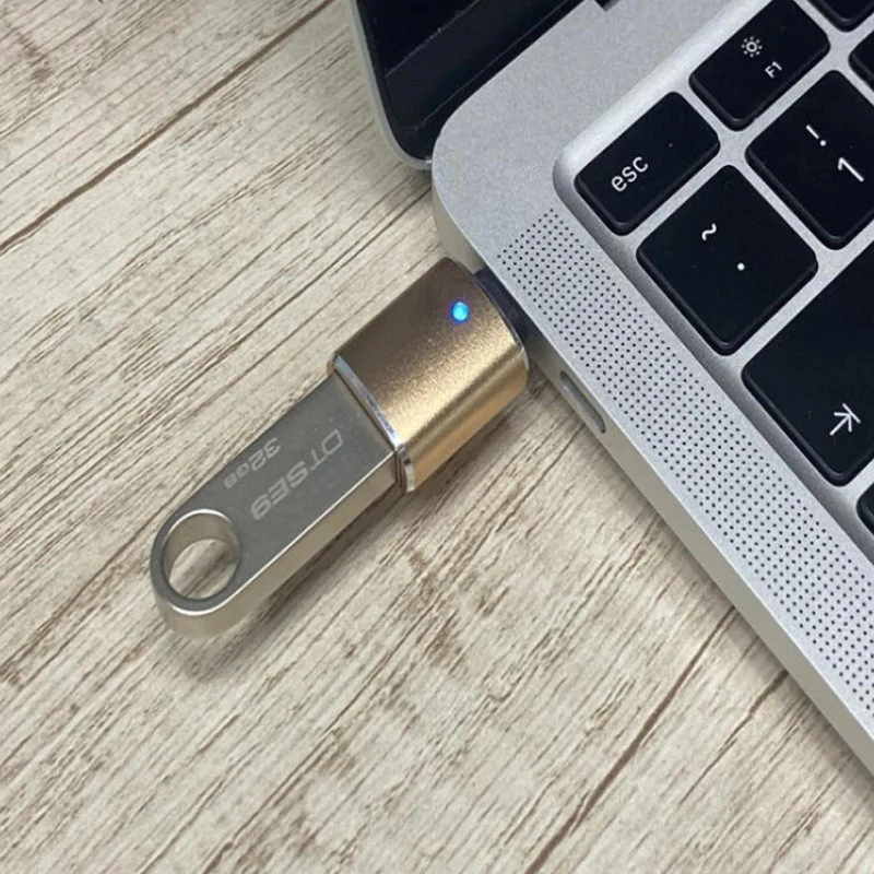 Universal USB-C OTG adapter supporting USB 3.0 and iOS