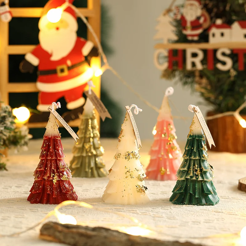 Festive Schichtige Kiefernnadel Texturierte Dekorative Tischwachs Baumkerze