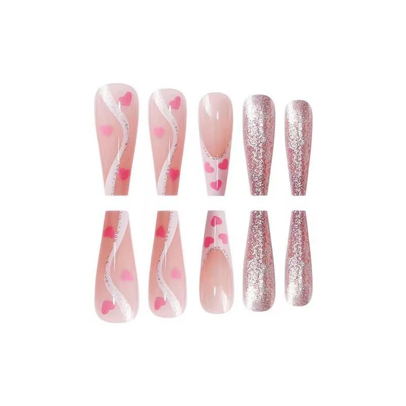Künstlerische Glitzer- und Herzdesign Press-On Nagelverlängerungen Karnz