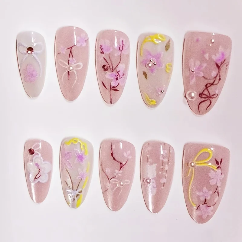 Künstlerisches Floral Press-On Nagelset Karnz 1789447219