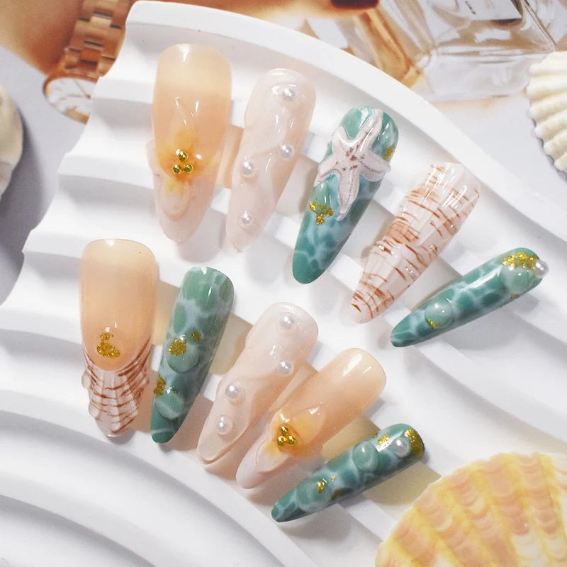 Künstlerisches Fantasie Press-On Nagelset Karnz