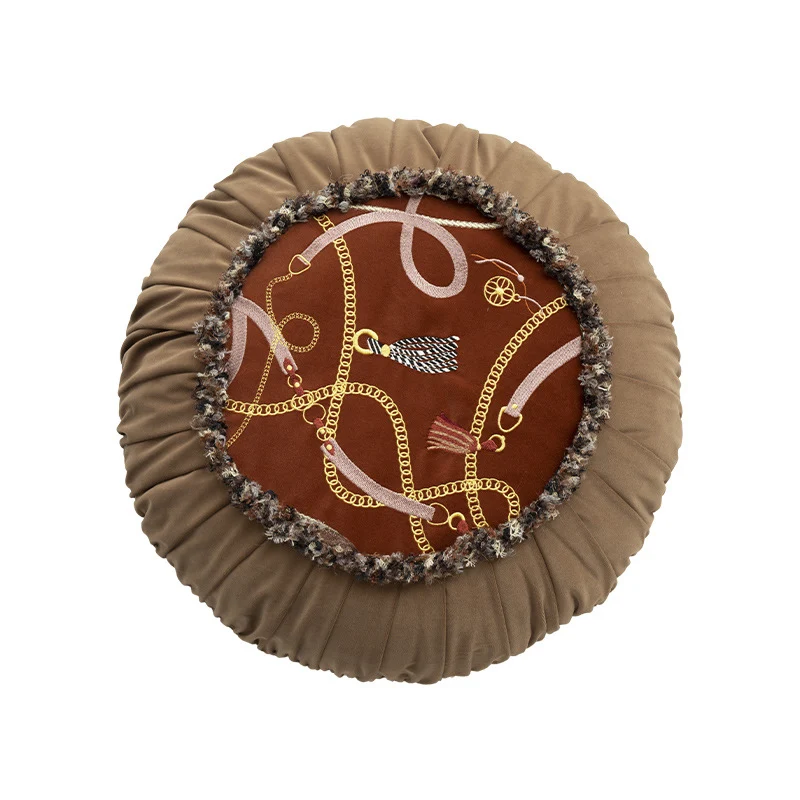 Rundes dekoratives Kissen mit plissiertem Rand, Fransenbesatz und Ketten‑Tassel‑Motiv Karnz