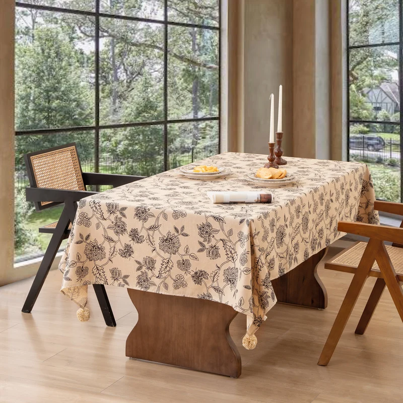 Rechteckige Tischdecke aus Leinenoptik mit Pompon-Quasten Karnz