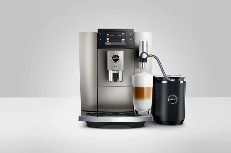 JURA E8 (ED) Kaffeevollautomat – 27 Spezialitäten, 3,5" Touchscreen, P.E.P.® | Inkl. 7 Jahre Garantie