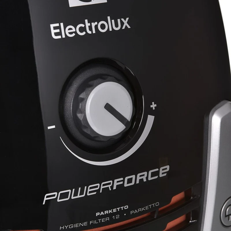 vacuum cleaner Electrolux EPF63EB-S Black 700 W