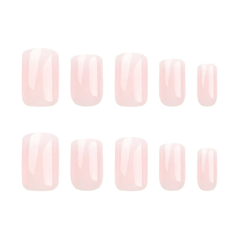 Kunstvolle Nagelverlängerungen mit wippenden Ombre Übergängen Karnz