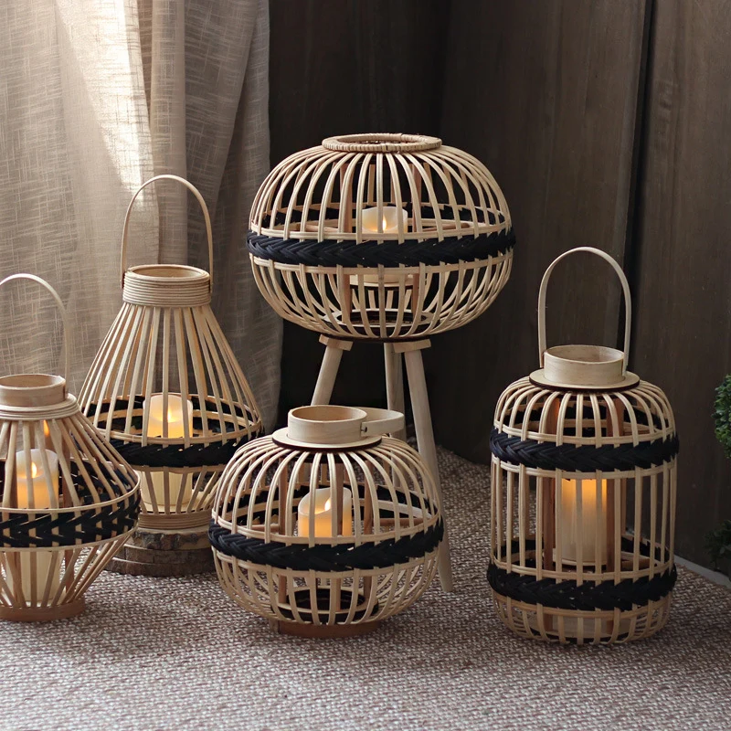 Dekorative Rattan-Laterne Karnz