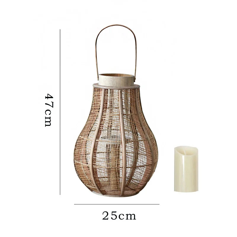 Dekorative Rattan-Lampe Karnz