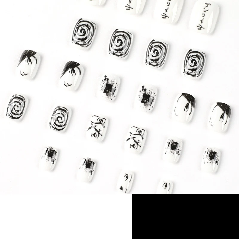 Kreative Nagelkunst mit Kunstmotiv Karnz