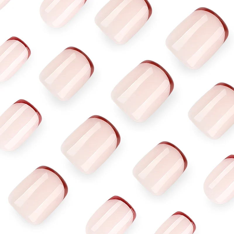 Elegante und stilvolle Nagelkunst mit schmalen farbigen Akzenten Karnz