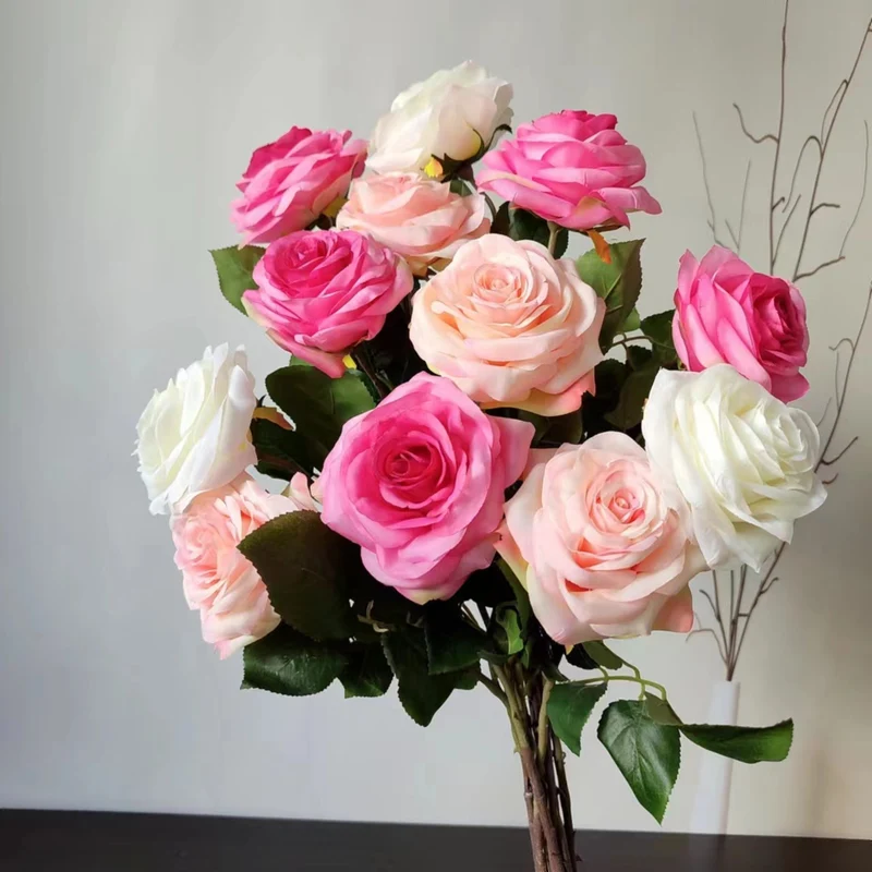 Elegante Künstliche Rosenstiel