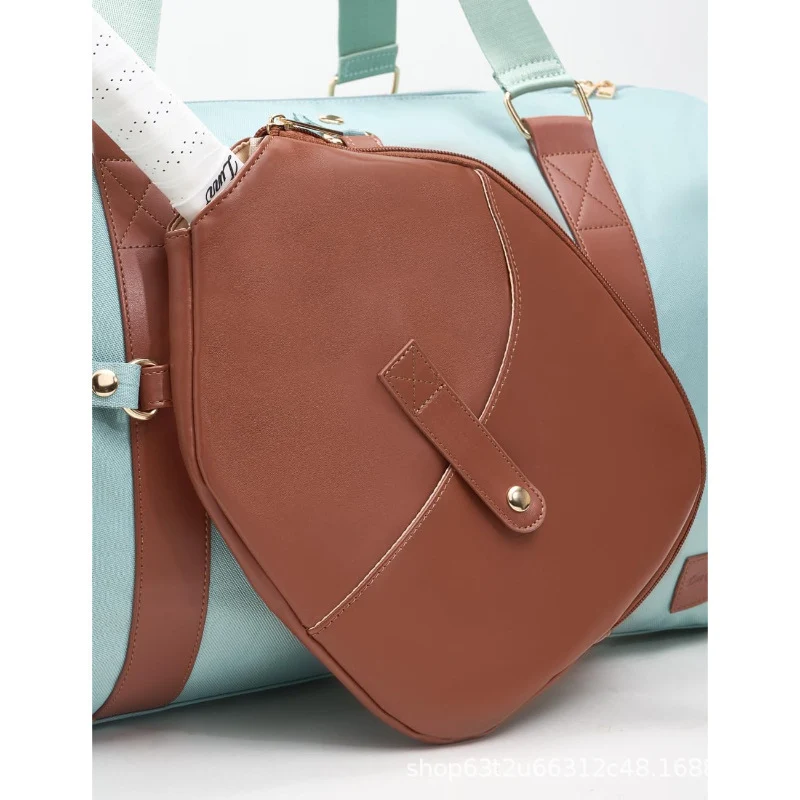 Stylische Sporttasche Karnz