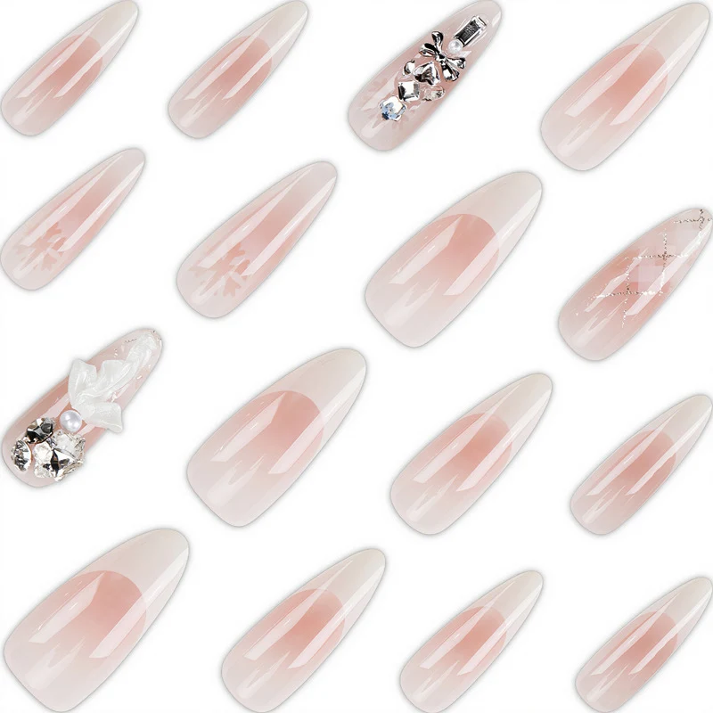 Premium Dekorative Druck-On-Nagelkunst mit floralen und Strass-Akzenten Karnz