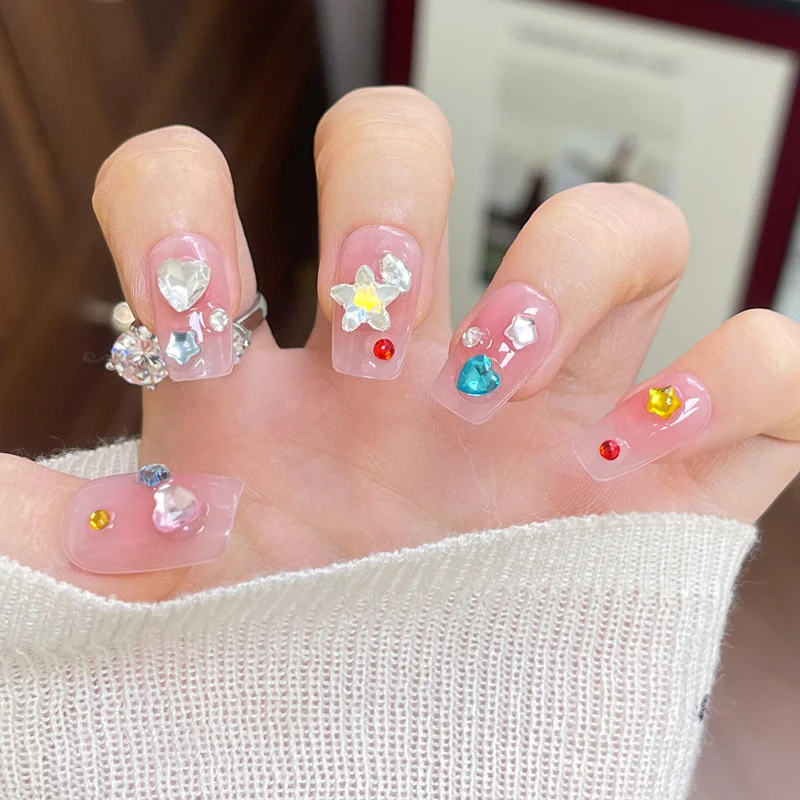 Premium Künstlerische Lange Stiletto-Nagelspitzen mit Aufwändigen Verzierungen Karnz