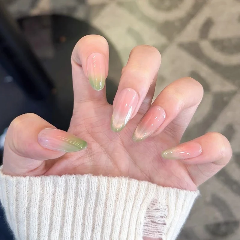 Premium Künstlerische Lange Stiletto-Nagelspitzen mit Aufwändigen Verzierungen Karnz