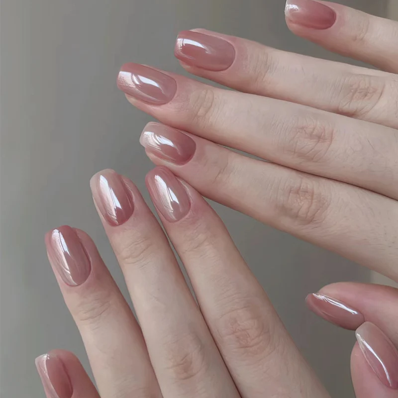 Ombre Press-On Nail Set mit natürlichem Finish Karnz