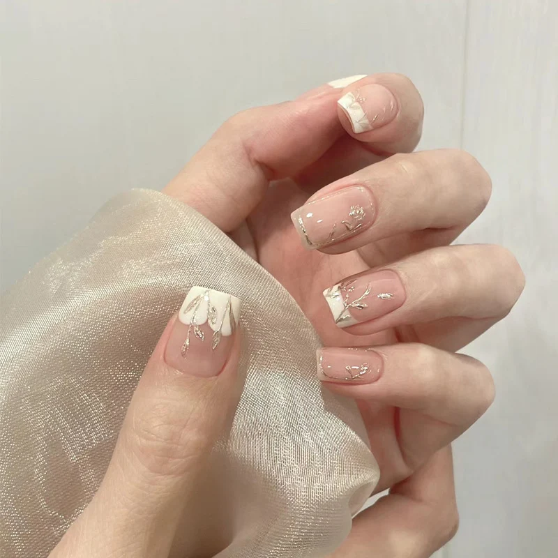 Hochglanz Gel Press-On Nägel Karnz