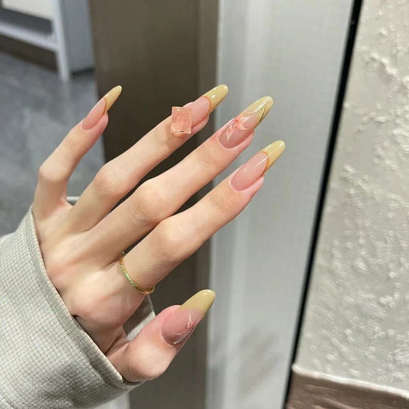 Hochglanz Gel Press-On Nägel Karnz