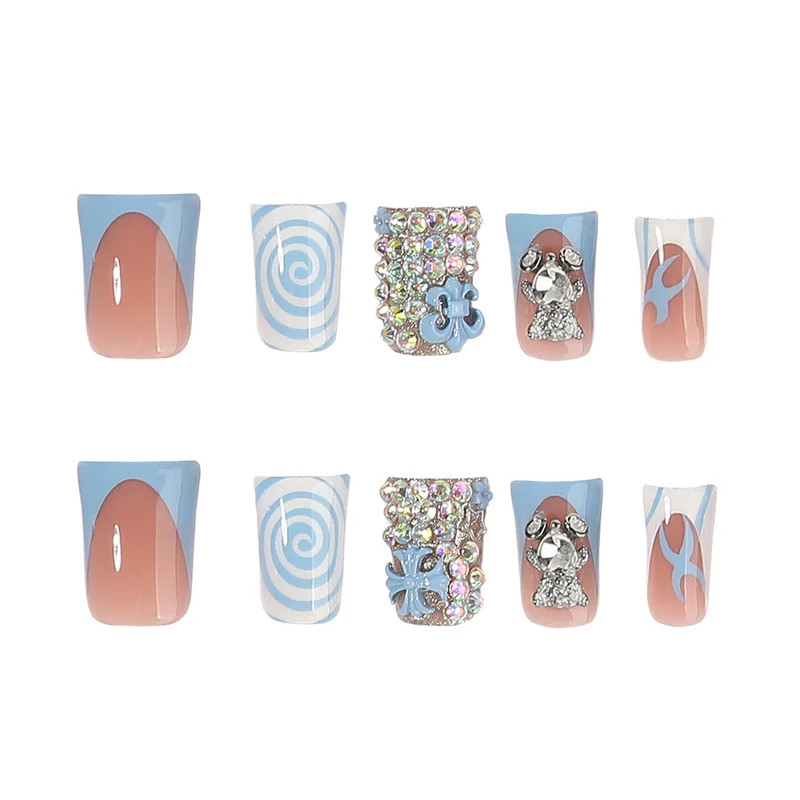 Kunstvolle Nagelkunst mit süßen Tiermotiven und Glitzerakzenten Karnz