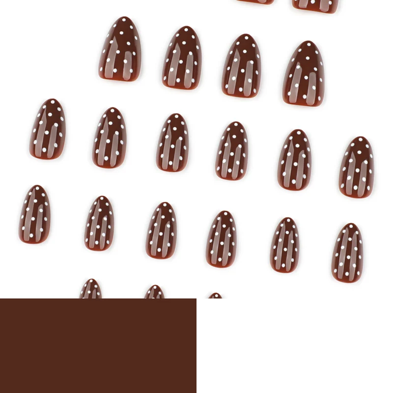Kunstvolle Nagelkunst mit Punkten Karnz