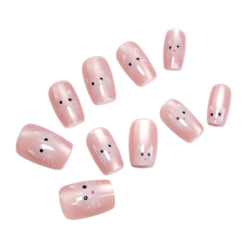 Kunstvolle Nagelkunst mit niedlichem Kaninchenmotiv Karnz