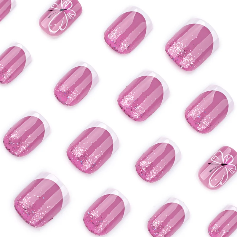 Kunstvolle Nagelkunst mit Glitzer und Schmetterlingsdesign Karnz