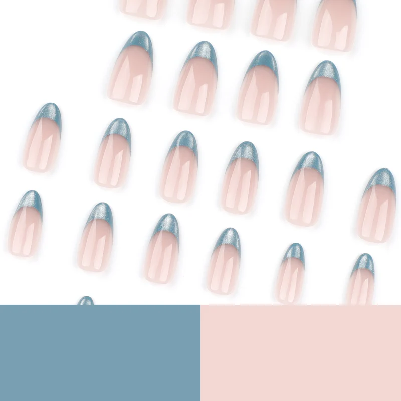 Kunstvolle Nagelkunst mit Glitzer und Ombre-Effekt Karnz