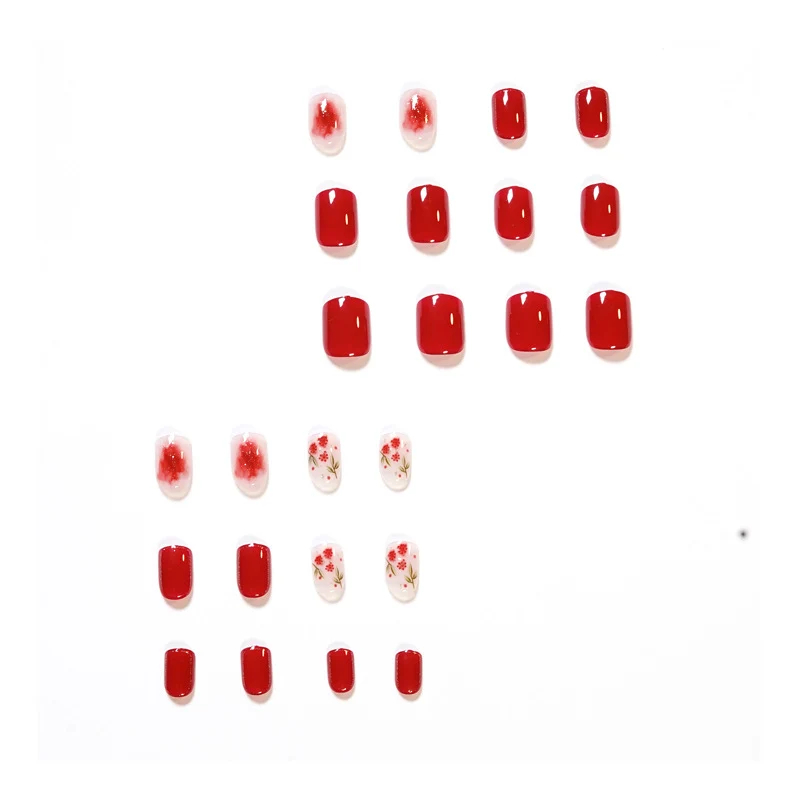 Kunstvolle Nagelkunst mit Funkelelementen und eleganten Akzenten Karnz