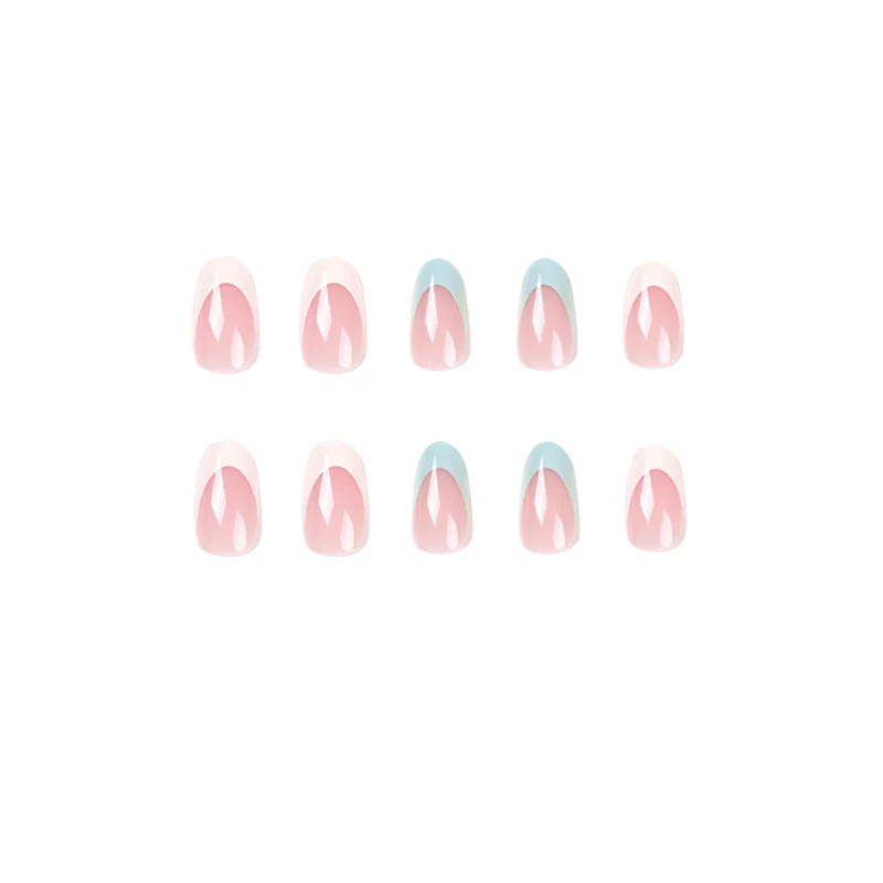 Kunstvolle Nagelkunst mit französischem Design Karnz