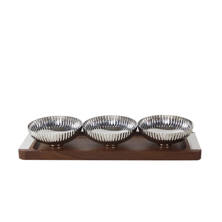 Modernes Snackschüssel-Set aus Edelstahl mit Servierplatte