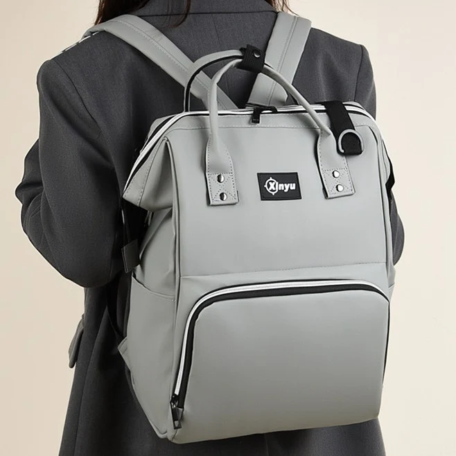 Stylischer isolierter Lunch-Rucksack Karnz