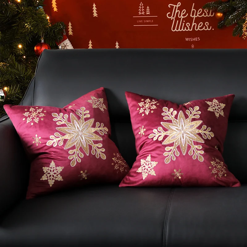Dekoratives Weihnachts-Wurfkissen mit Hirschsilhouette