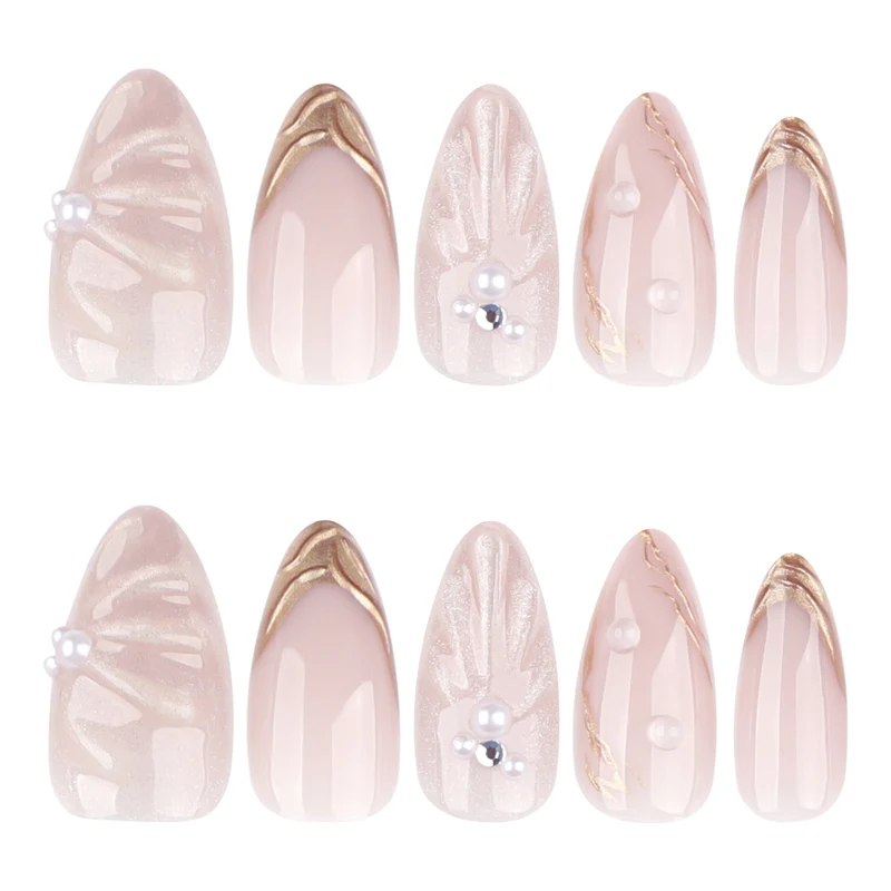 Kunstvolle Nail Art mit elegantem Relief-Design Karnz