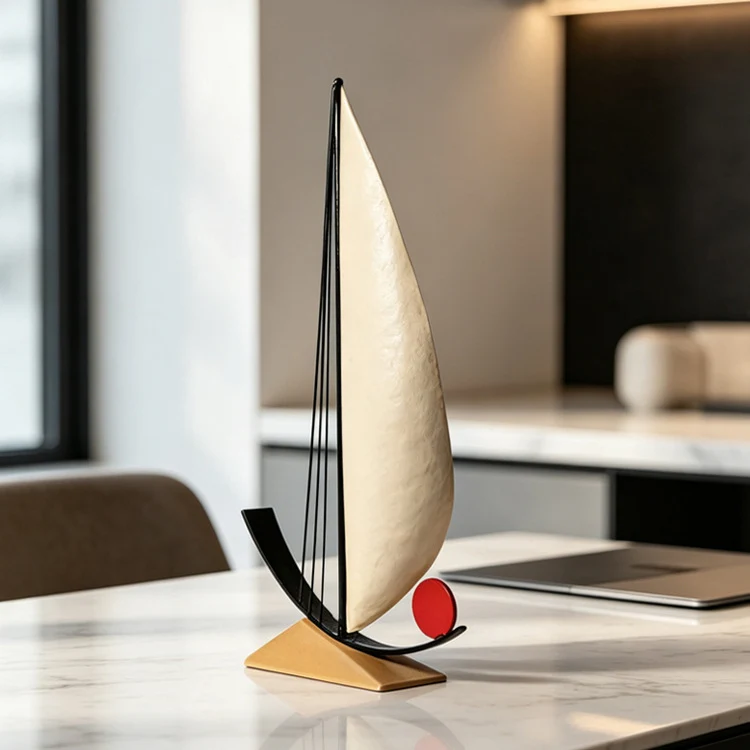 Zeitgenössische nautisch inspirierte dekorative Skulptur