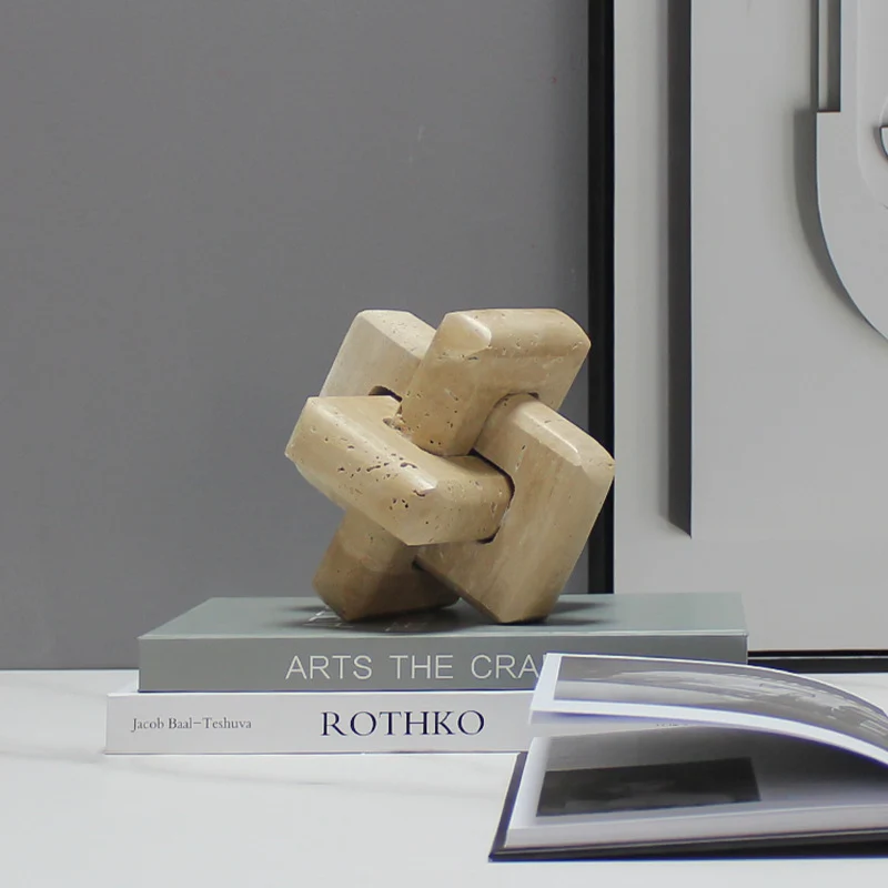 Künstlerische dekorative Steinskulptur