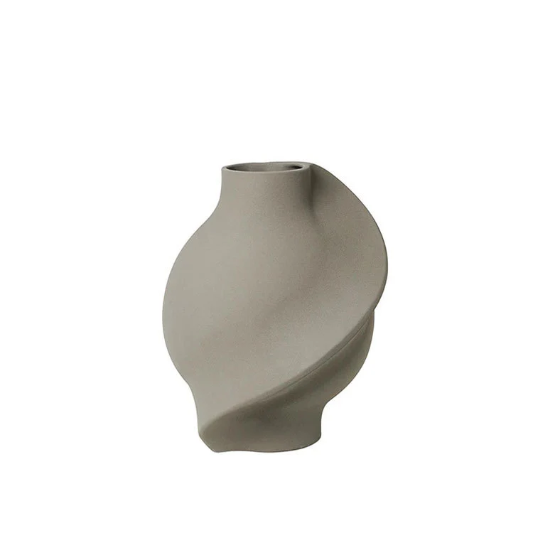 Künstlerische kurvenförmige dekorative Vase