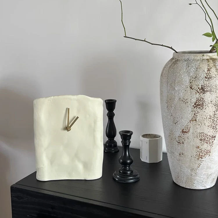 Künstlerische Keramikuhr