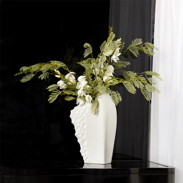Künstlerische Keramikvase