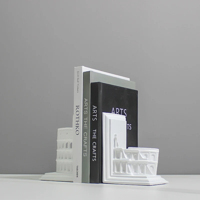 Architektonisch inspirierte Buchendständer