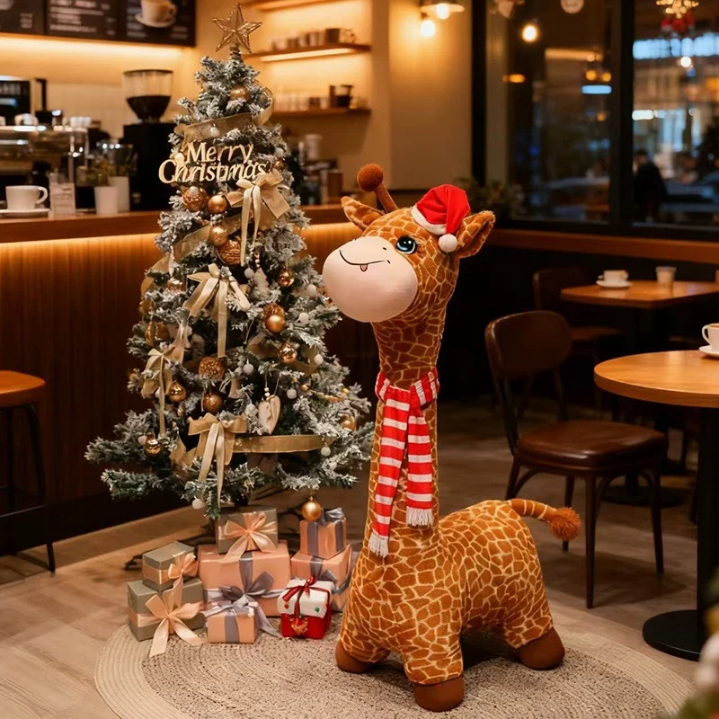 Lebensgroße stehende Plüsch-Weihnachtsmann-Dekoration mit gesticktem Gesicht und beschwertem Fuß Karnz
