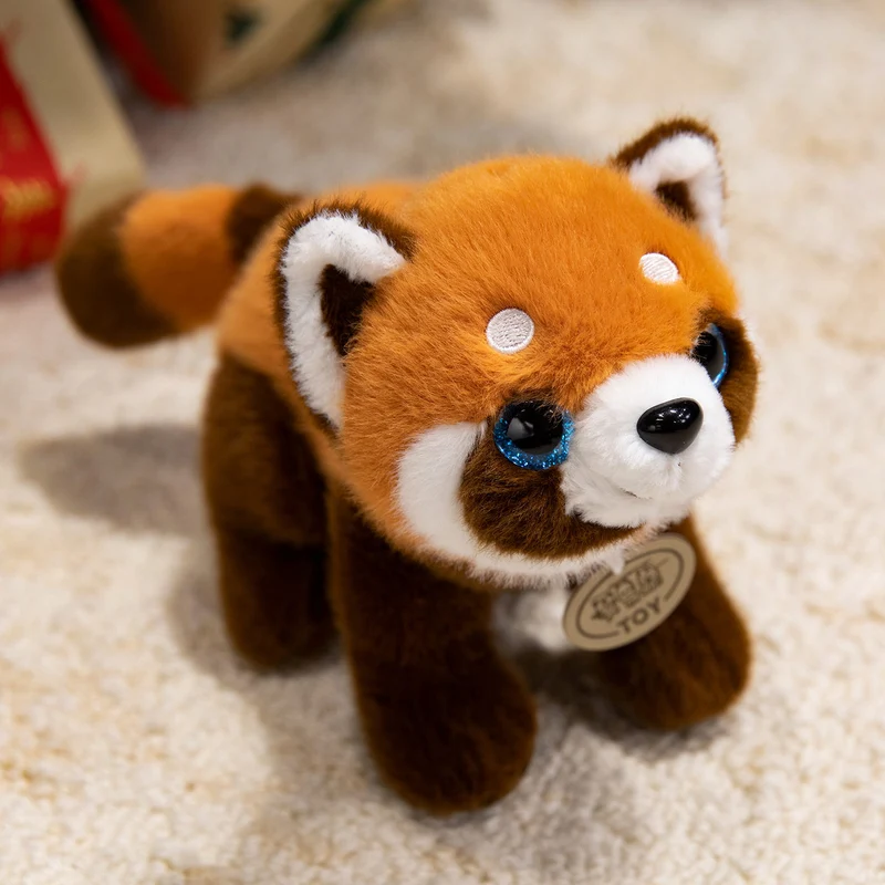 Kapuziner-Panda-Plüschsammlerstück mit funkelnden Augen & ultra-weichem Kunstfell Karnz