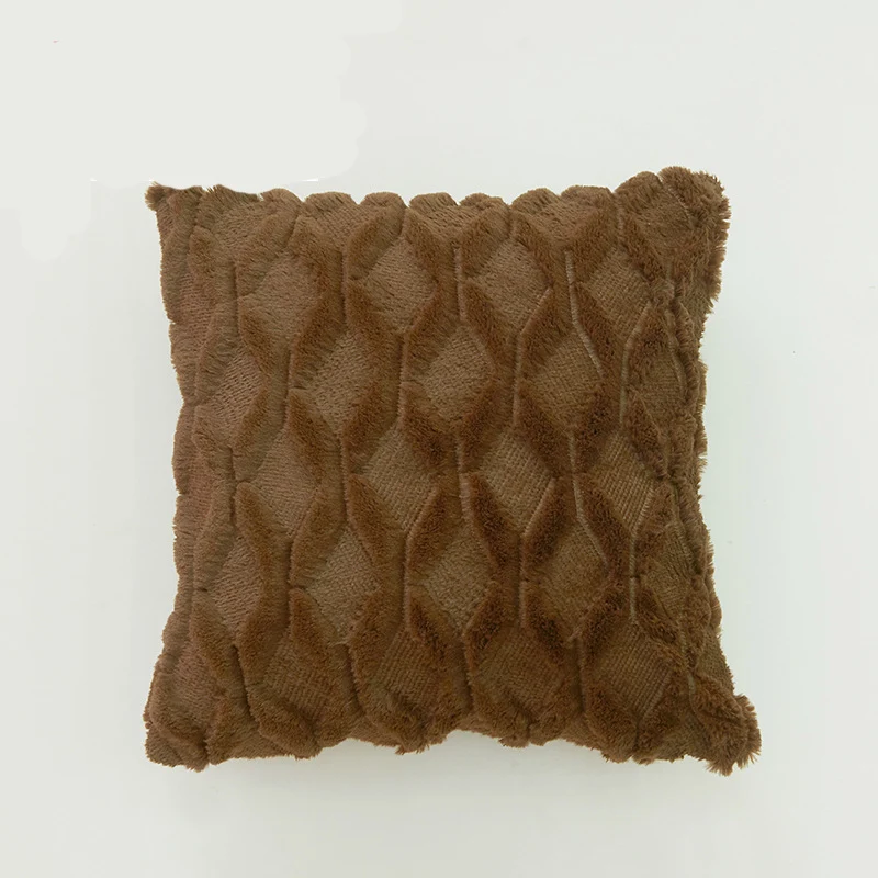 Quadratischer Zierkissenbezug mit dreidimensionalem Wabenrelief aus soften Chenille-Fasern Karnz