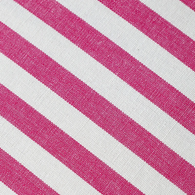 Quadratischer Streifen-Kissenbezug aus Baumwollmix mit feinem Twill und verdecktem Reißverschluss Karnz